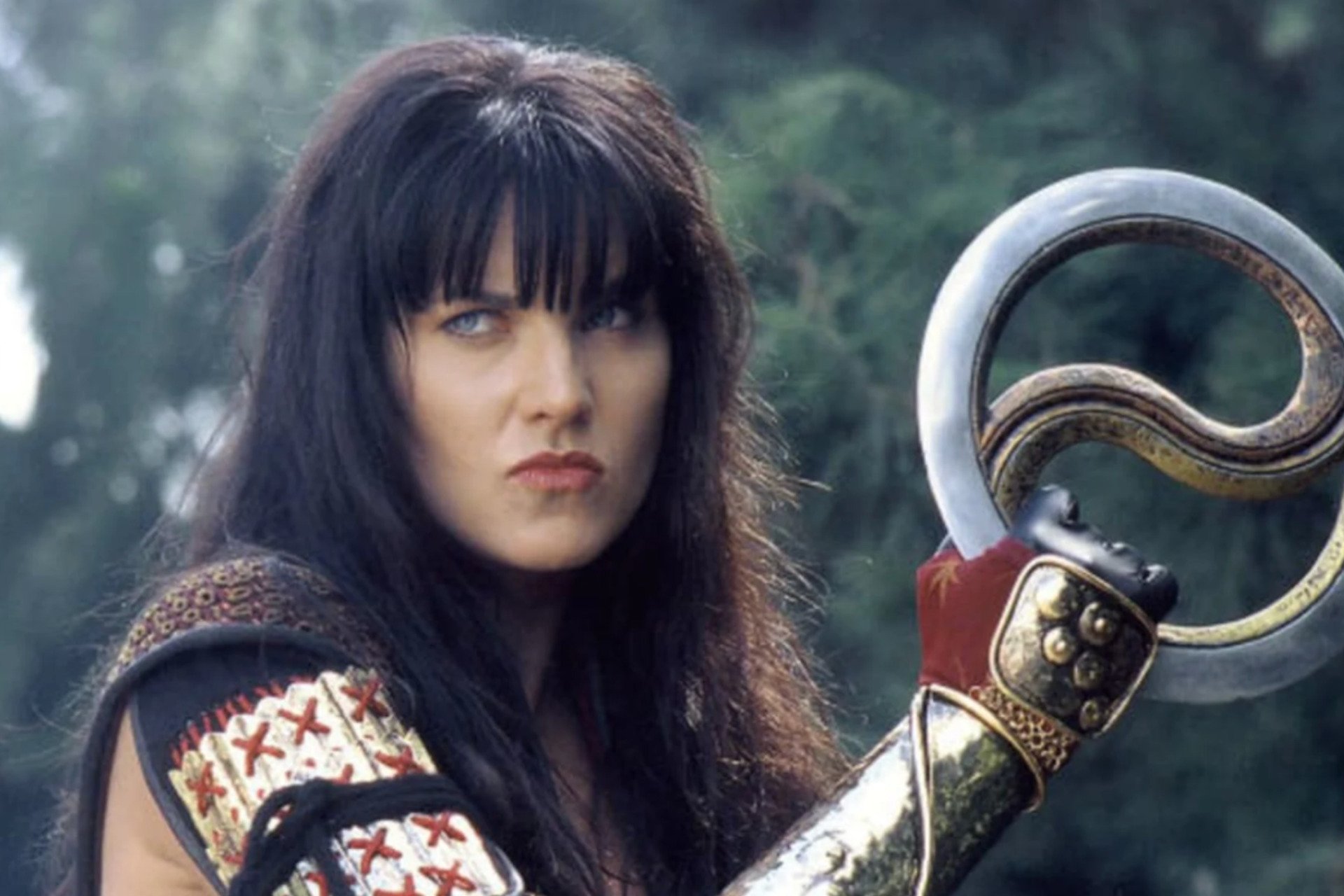 Ted Raimi Sugere que Reboot de 'Xena' Deveria Seguir Caminho de 'Cobra Kai'